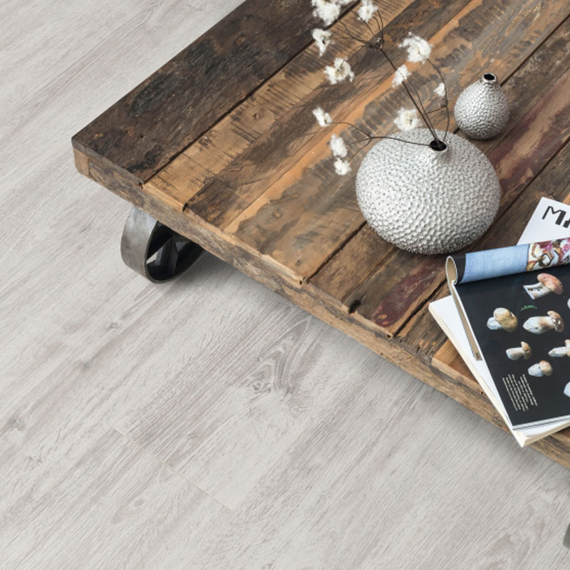 piso vinilico a prueba de aguar -Roble Toscana – SP026